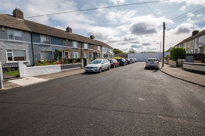 Photo 15 of 23 — 25, Ellenfield Road, Whitehall, Dublin 9
