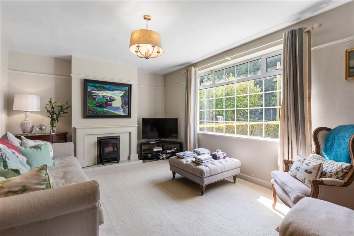 14 Rosehill, Carysfort Avenue, Blackrock, Co. Dublin DNG Rock Road