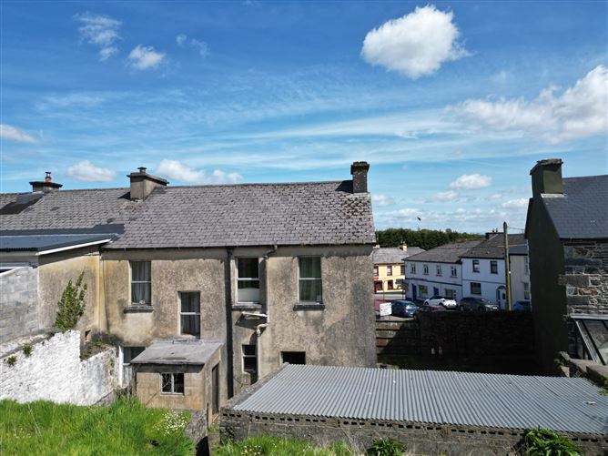The Square, Kildysart, Co. Clare.