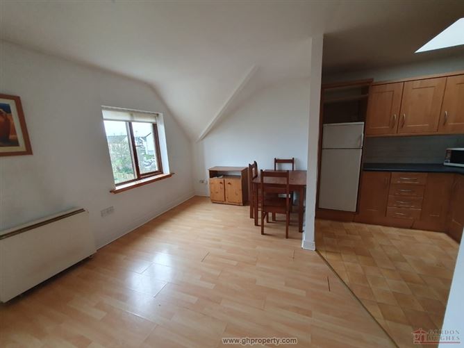 18 The Archway, Bridge Street, Carrick On Shannon, Co. Leitrim 