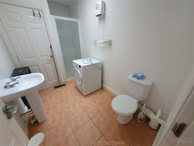 18 The Archway, Bridge Street, Carrick On Shannon, Co. Leitrim 