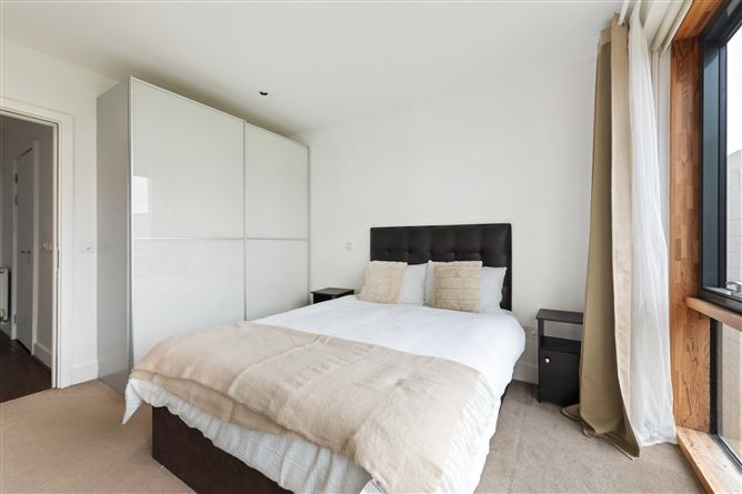 https://photos-a.propertyimages.ie/media/8/7/8/4933878/b8be8381-caed-40d7-90fd-558e21861918_l.jpg