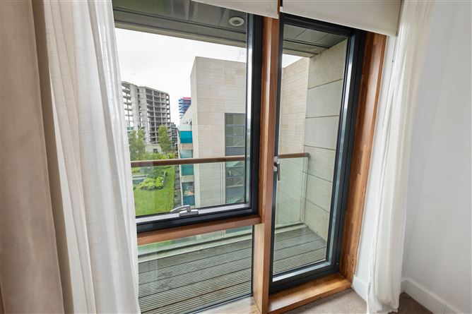 https://photos-a.propertyimages.ie/media/8/7/8/4933878/b8be8381-caed-40d7-90fd-558e21861918_l.jpg