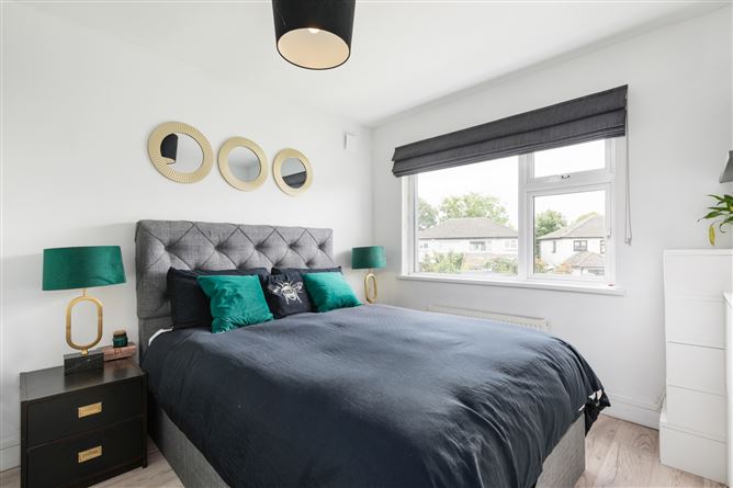 https://photos-a.propertyimages.ie/media/8/7/8/4947878/a1ef6da7-dfbb-41be-8aa5-d3814243e28c_l.jpg