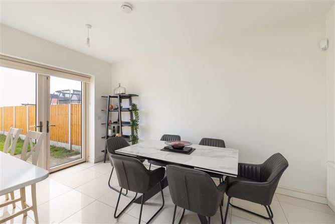 2 Parkside Grove, Balgriffin, Dublin 13