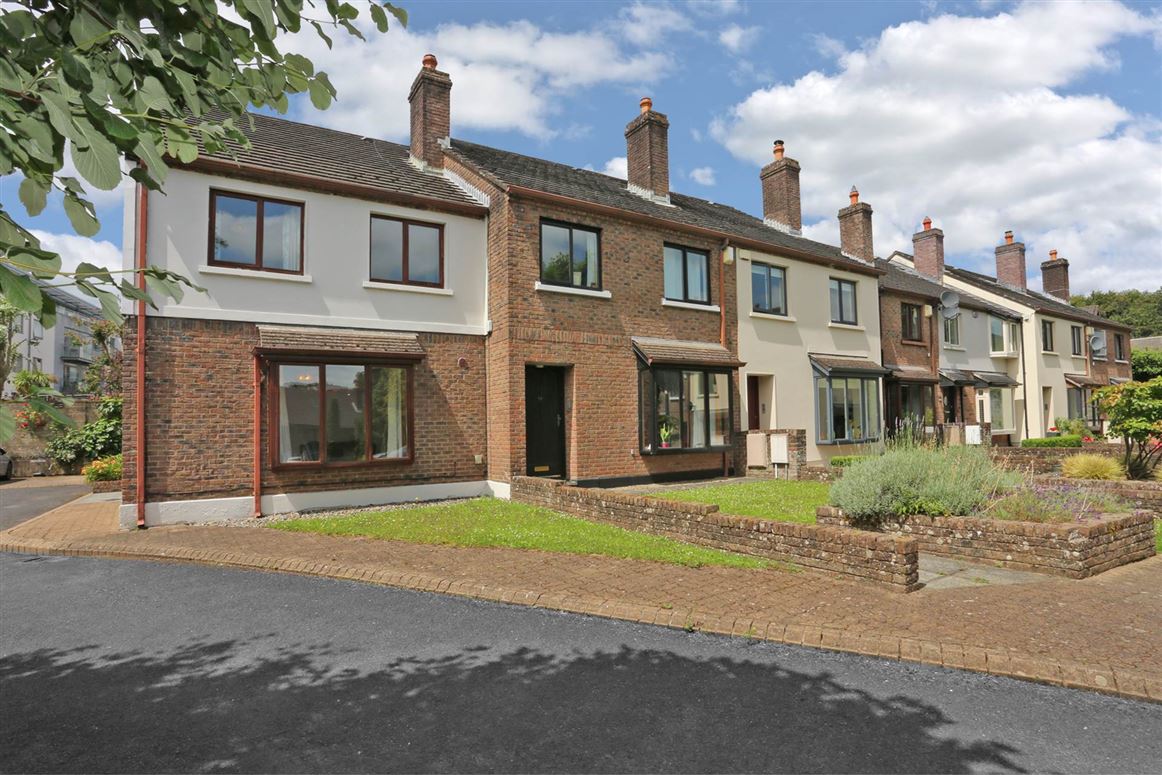 20 Rosehill, O`Callaghan Strand, County Limerick