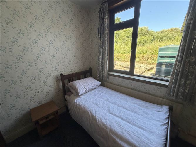 Photo 10 of 13 — Parkroe, Ardnacrusha, County Clare