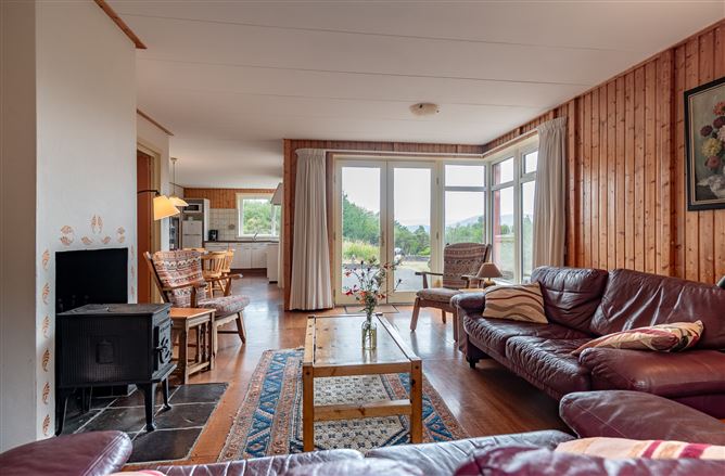 Oisin House, Doon, Tahilla, Co. Kerry