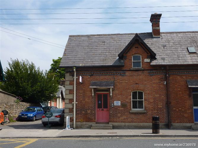 14 Pembroke Cottages, Main Street, Dundrum, Dublin 14 Keane Thompson