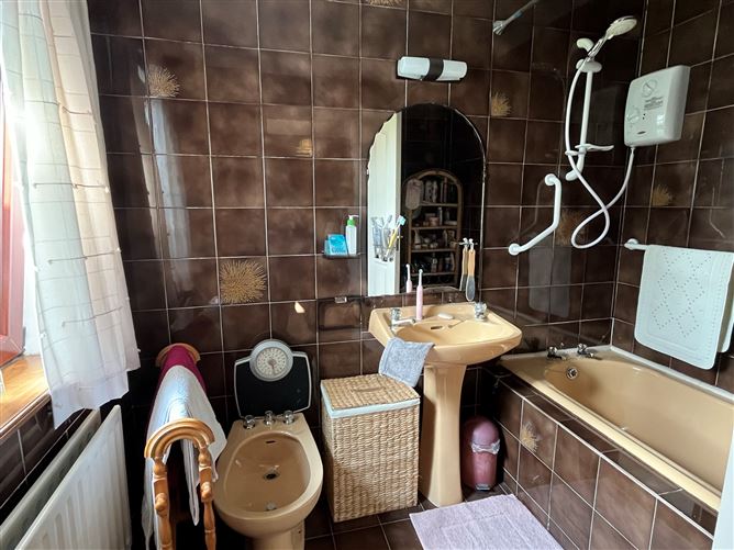Tudor Grove, 70 Kilbane, Golf Links Road, Castletroy, Limerick