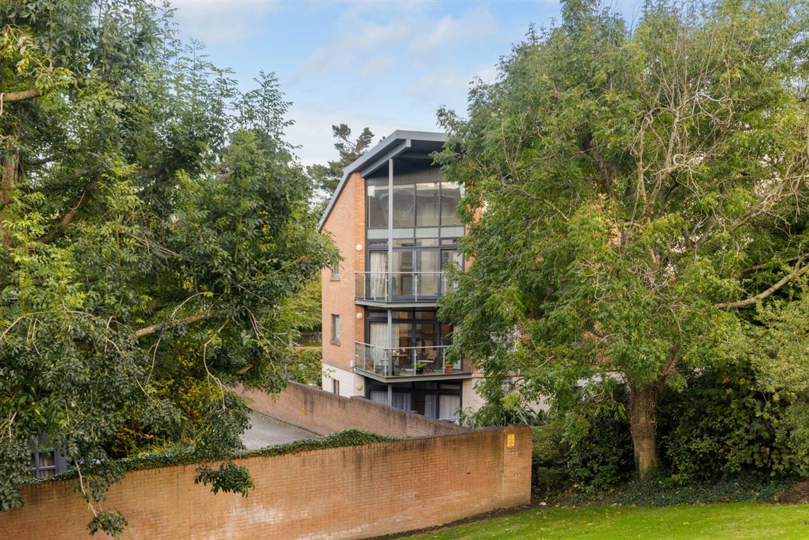 207 The Glen, Clon Brugh, Sandyford, Dublin 18