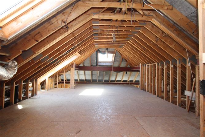 Treel, Newtownforbes, Longford
