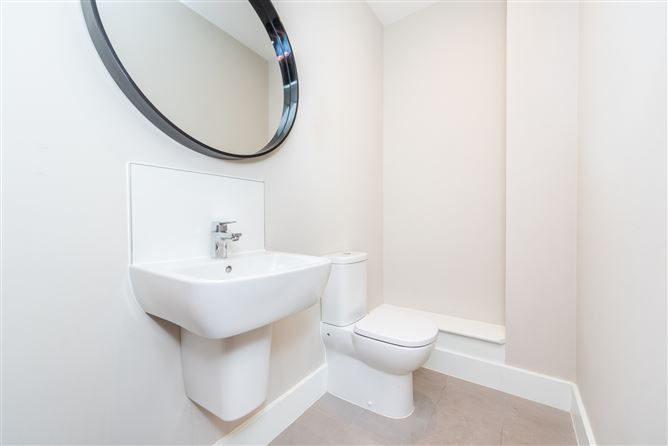 https://photos-a.propertyimages.ie/media/8/7/9/4945978/3cb7ba3c-60cd-4d8a-8ea8-689822acc667_l.jpg