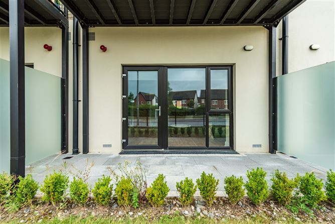 https://photos-a.propertyimages.ie/media/8/7/9/4945978/3cb7ba3c-60cd-4d8a-8ea8-689822acc667_l.jpg