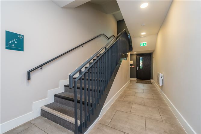 https://photos-a.propertyimages.ie/media/8/7/9/4945978/3cb7ba3c-60cd-4d8a-8ea8-689822acc667_l.jpg
