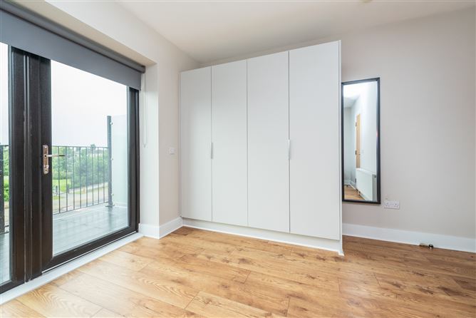 https://photos-a.propertyimages.ie/media/8/7/9/4945978/3cb7ba3c-60cd-4d8a-8ea8-689822acc667_l.jpg