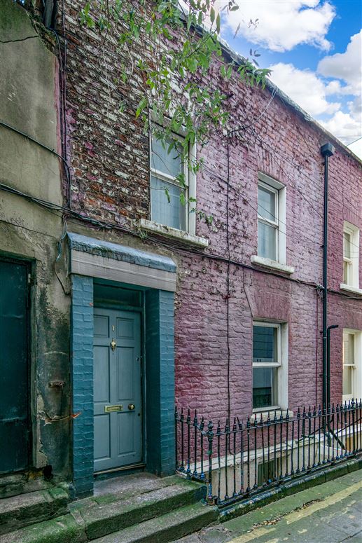 1 Proud's Lane, Off St Stephen's Green, Grafton Street, Dublin 2