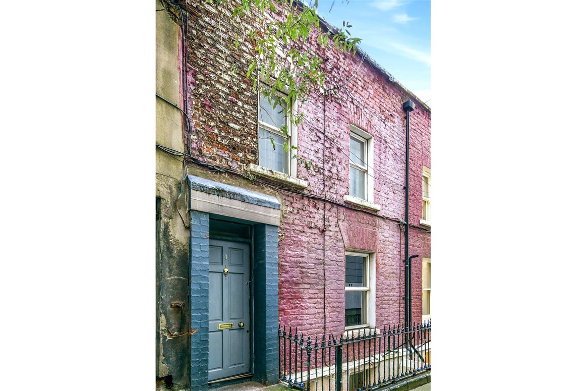 1 Proud's Lane, Off St Stephen's Green, Grafton Street, Dublin 2