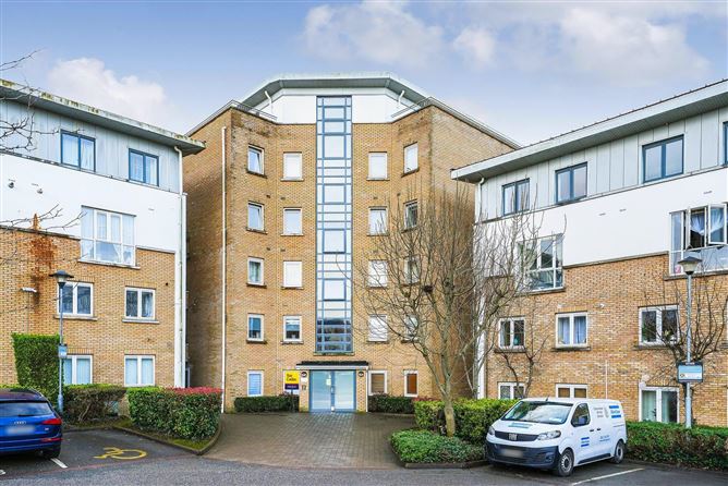 13 Rathlin Hall, Waterville, Blanchardstown, Dublin 15