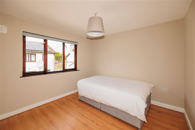 27 Deans Court, Waterford Road, Kilkenny