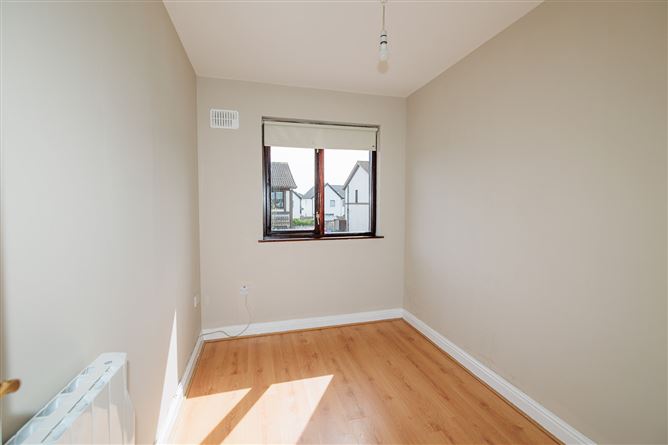 27 Deans Court, Waterford Road, Kilkenny