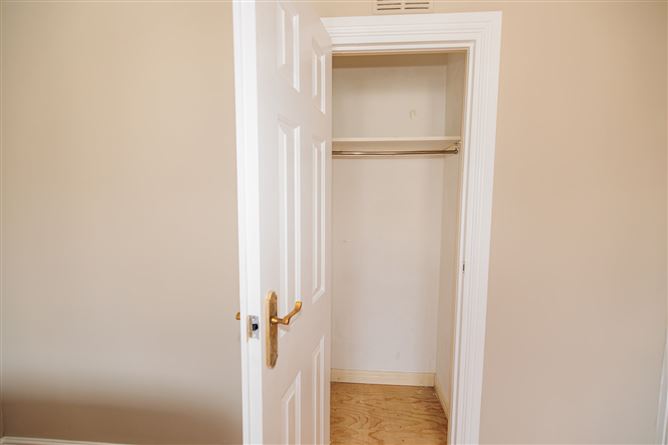 27 Deans Court, Waterford Road, Kilkenny