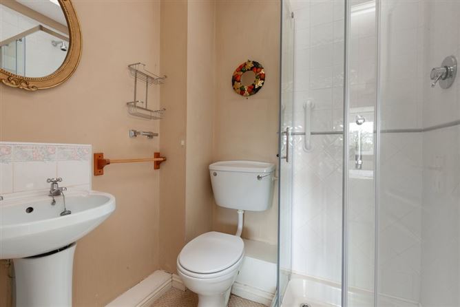 Photo 11 of 20 — 33 Castlerosse View, Baldoyle, Dublin 13