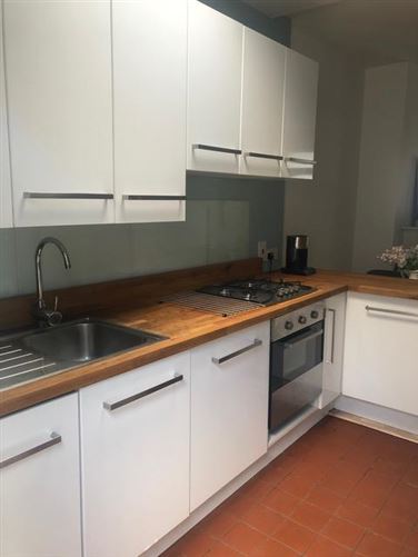 https://photos-a.propertyimages.ie/media/8/7/9/5002978/d64b0341-2a8c-4aec-9685-eebea2e3b645_l.jpeg
