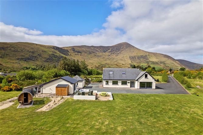 Photo 29 of 32 — Coolnaharragill Upper, Mountain Stage, Glenbeigh, Kerry