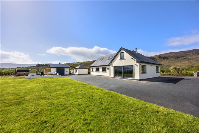Photo 23 of 32 — Coolnaharragill Upper, Mountain Stage, Glenbeigh, Kerry