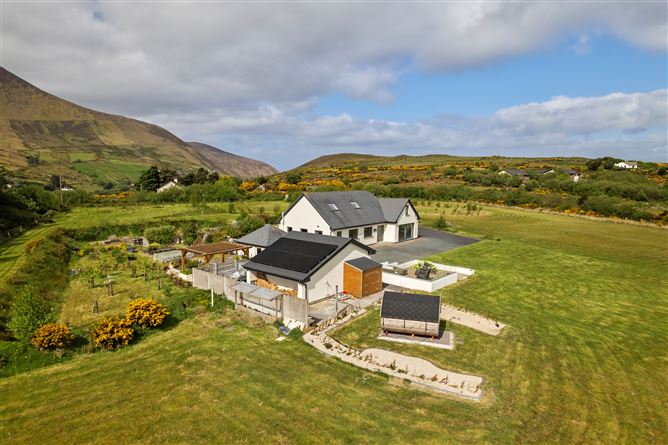Coolnaharragill Upper, Mountain Stage, Glenbeigh, Kerry