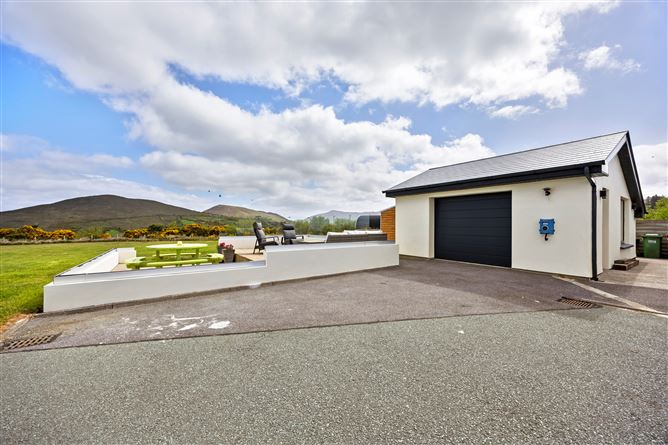 Photo 26 of 32 — Coolnaharragill Upper, Mountain Stage, Glenbeigh, Kerry