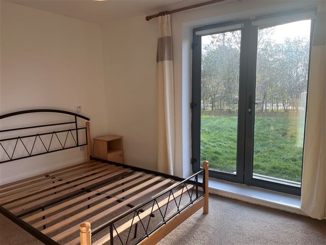 8 Rosebank Place, Clondalkin, Dublin 22