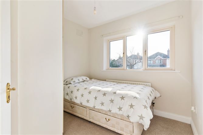 2 Belmont Grove, Galloping Green, Blackrock, Co. Dublin