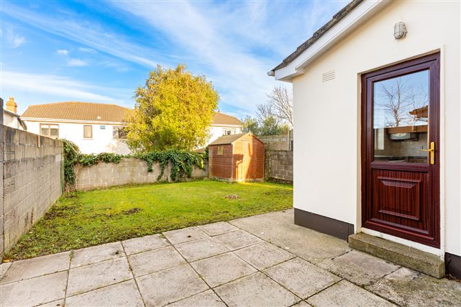 2 Belmont Grove, Galloping Green, Blackrock, Co. Dublin