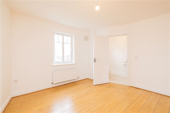 22 Holywell Crescent South, Swords, County Dublin