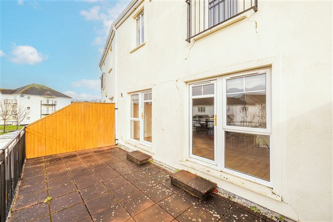 22 Holywell Crescent South, Swords, County Dublin