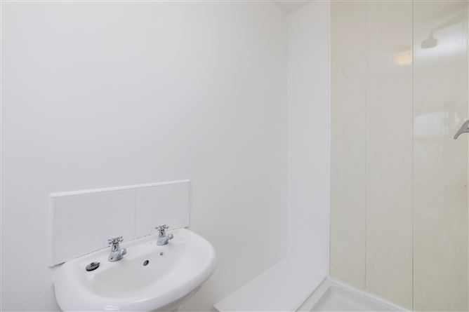 22 Holywell Crescent South, Swords, County Dublin