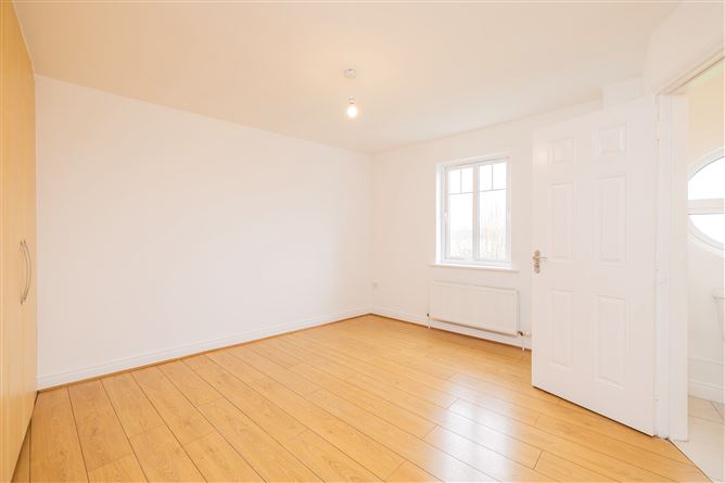22 Holywell Crescent South, Swords, County Dublin
