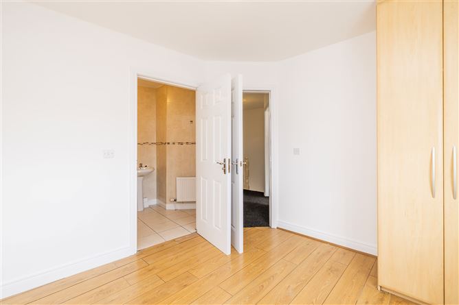 22 Holywell Crescent South, Swords, County Dublin