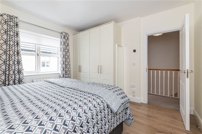 2 Darley Lane, Stepaside, Dublin 18