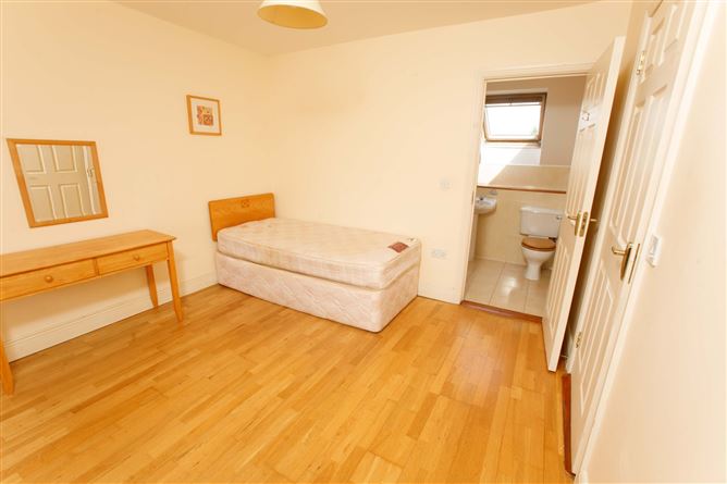 8 Crystal Fountain, Ballyseedy, Tralee, Co. Kerry