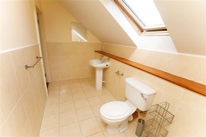 8 Crystal Fountain, Ballyseedy, Tralee, Co. Kerry