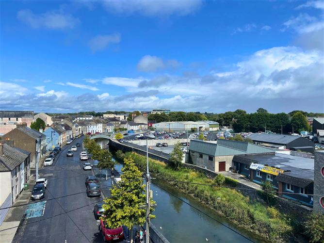 26 John's Bridge, Johnstown, Waterford