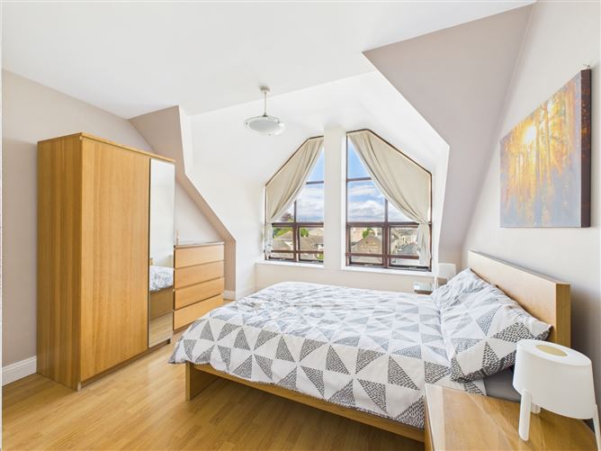 26 John's Bridge, Johnstown, Waterford