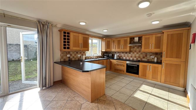 17 College Manor, Dundalk, County Louth