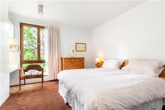 Grey Gables, Dublin Road, Enniskerry, Co.Wicklow