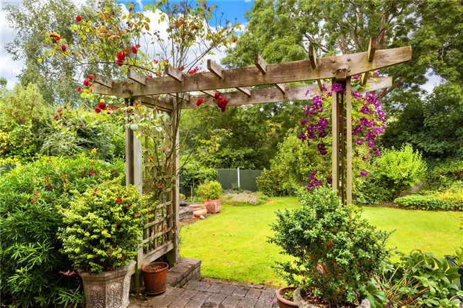 Grey Gables, Dublin Road, Enniskerry, Co.Wicklow