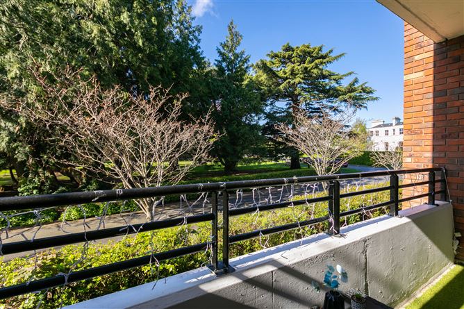 112 Saint Gabriels, Johnstown Road, Cabinteely, Dublin 18