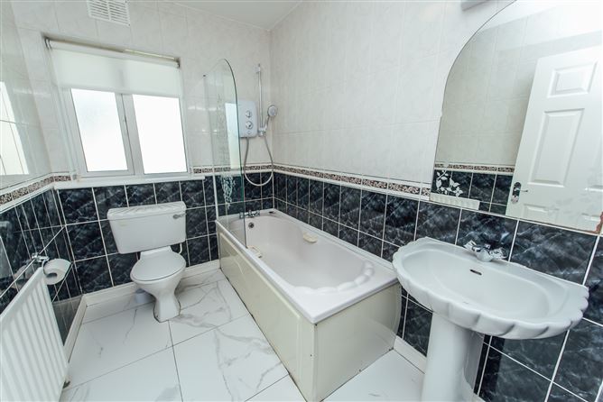 1 The Grove, Earl's Court, Kill, Kildare